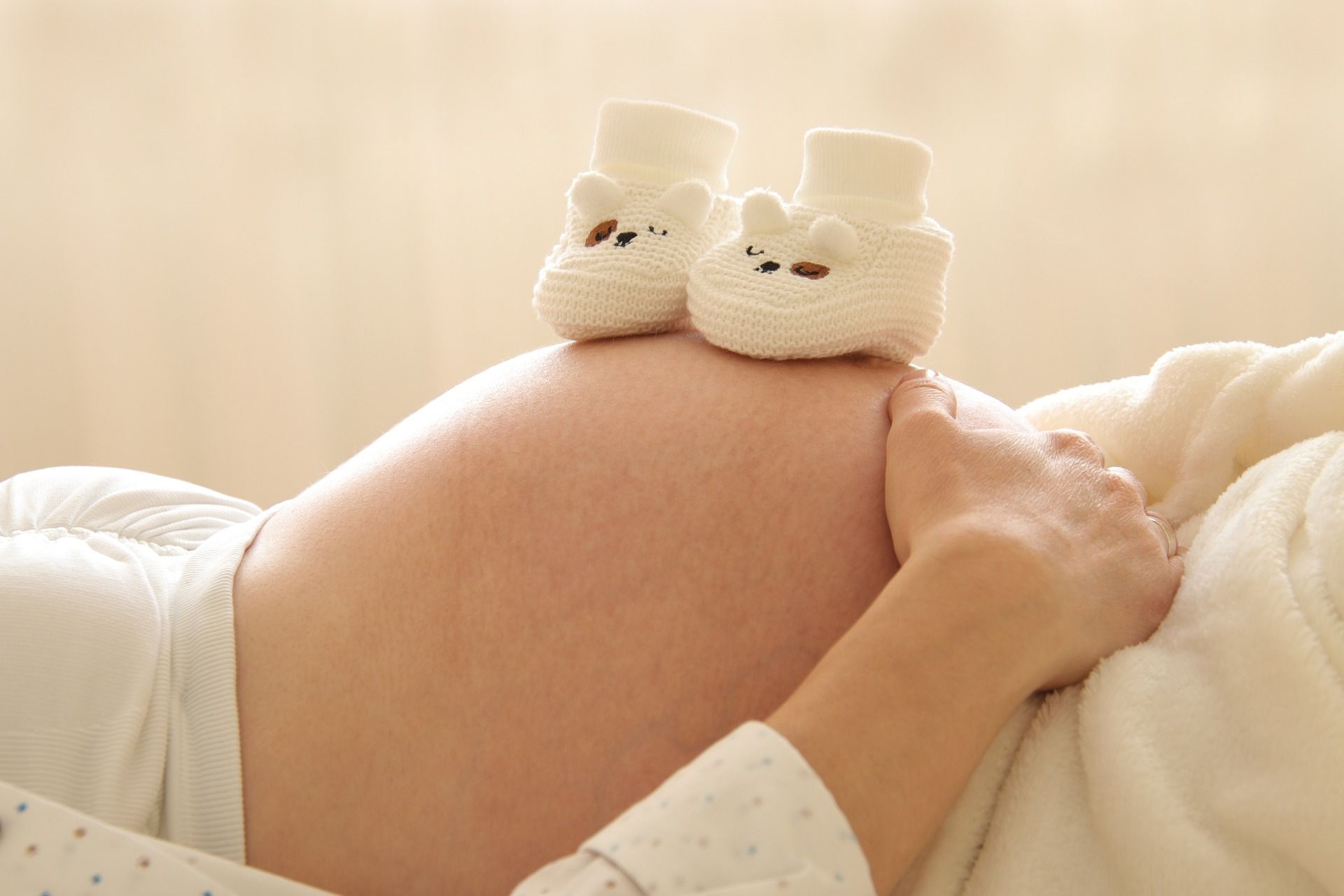 Kobieta w ciąży - masaż